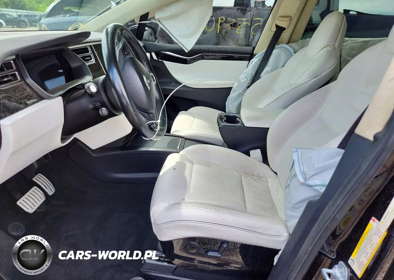 2016 Tesla Model X VIN:5YJXCBE4XGF000435 - 7