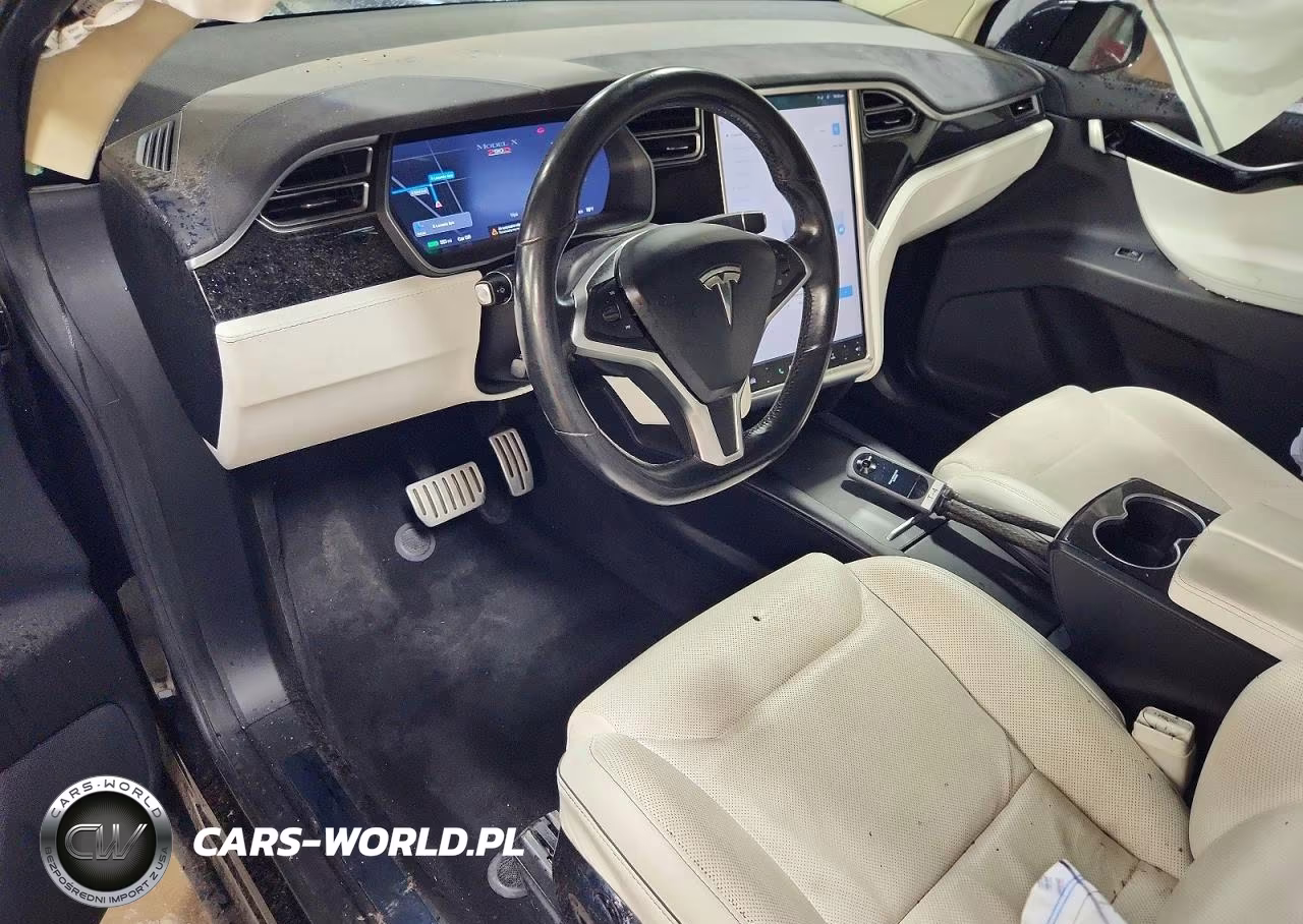 2016 Tesla Model X VIN:5YJXCBE4XGF000435 - 8
