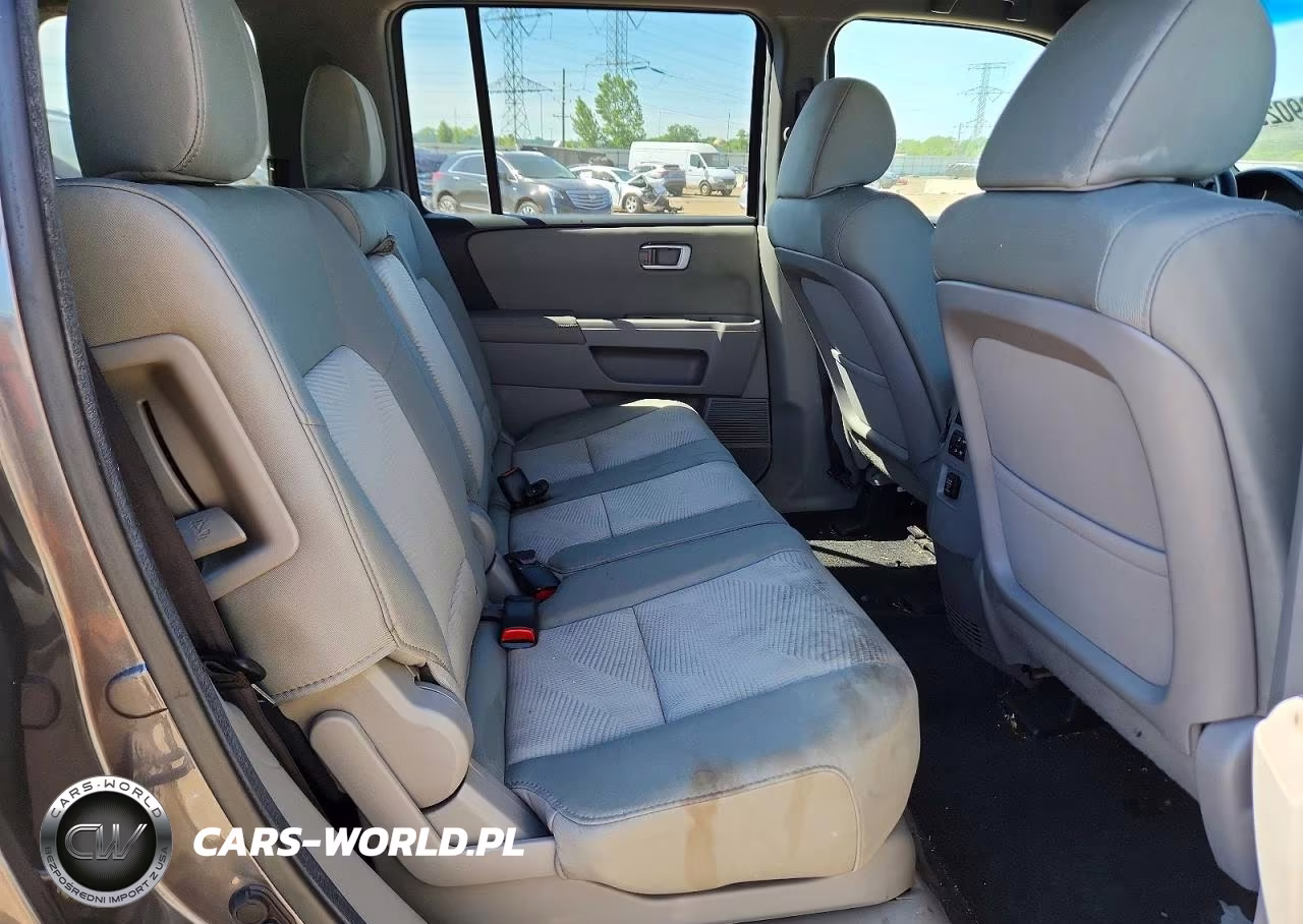 2012 Honda Pilot Lx VIN:5FNYF4H25CB071702 - 10