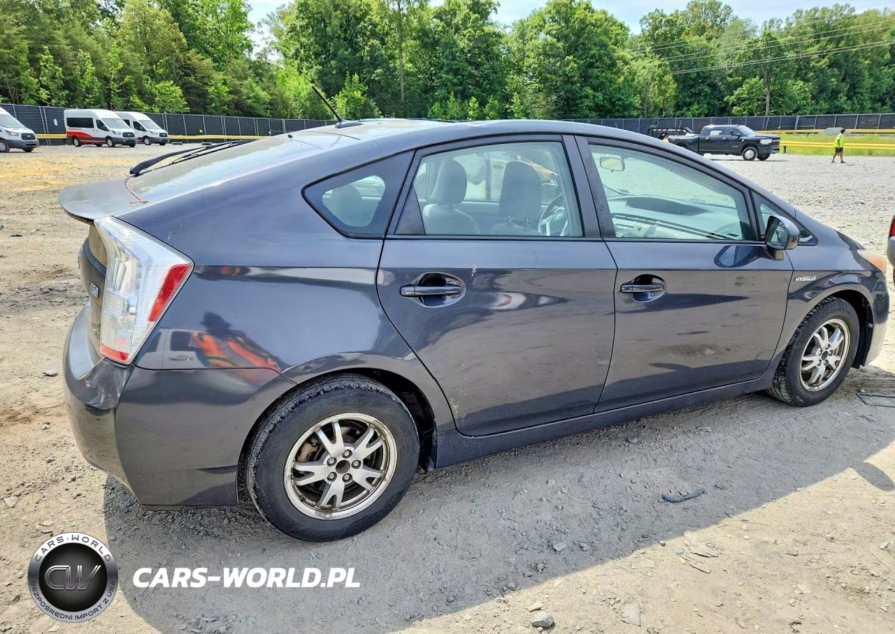 2010 Toyota Prius Ii VIN:JTDKN3DU6A0035720 - 3