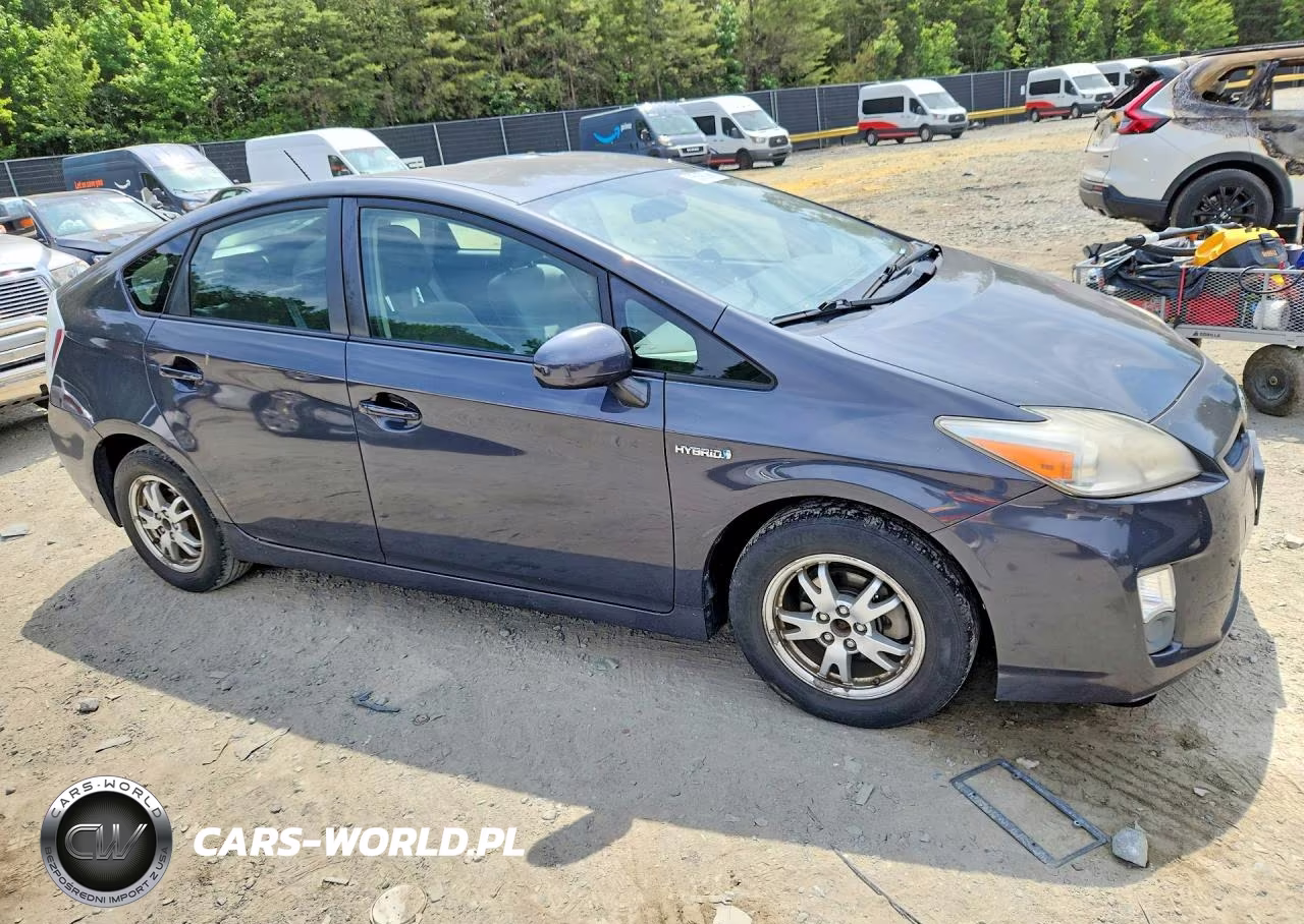 2010 Toyota Prius Ii VIN:JTDKN3DU6A0035720 - 4
