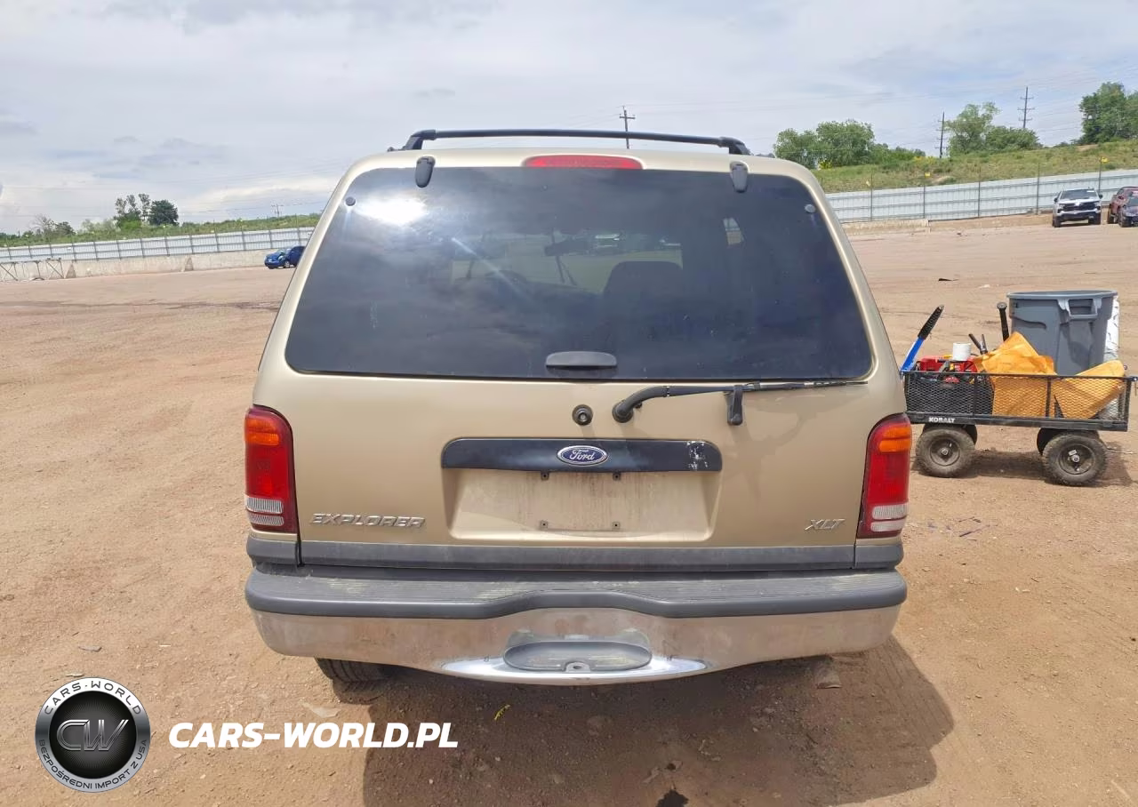 2000 Ford Explorer Xlt VIN:1FMZU73E6YZB02305 - 6