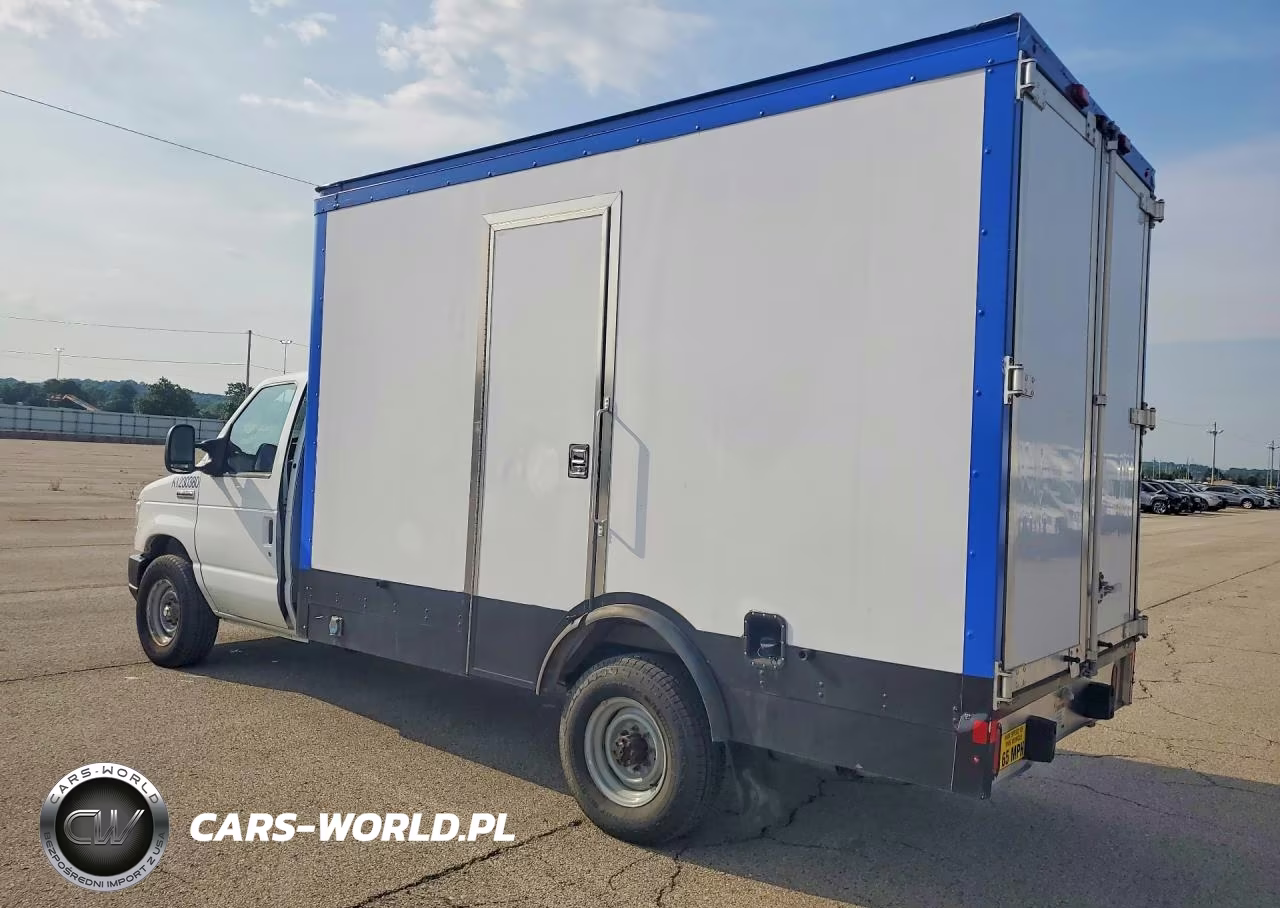2023 Ford E350 Refrigerated Box Truck VIN:1FDWE3FK7PDD32070 - 2
