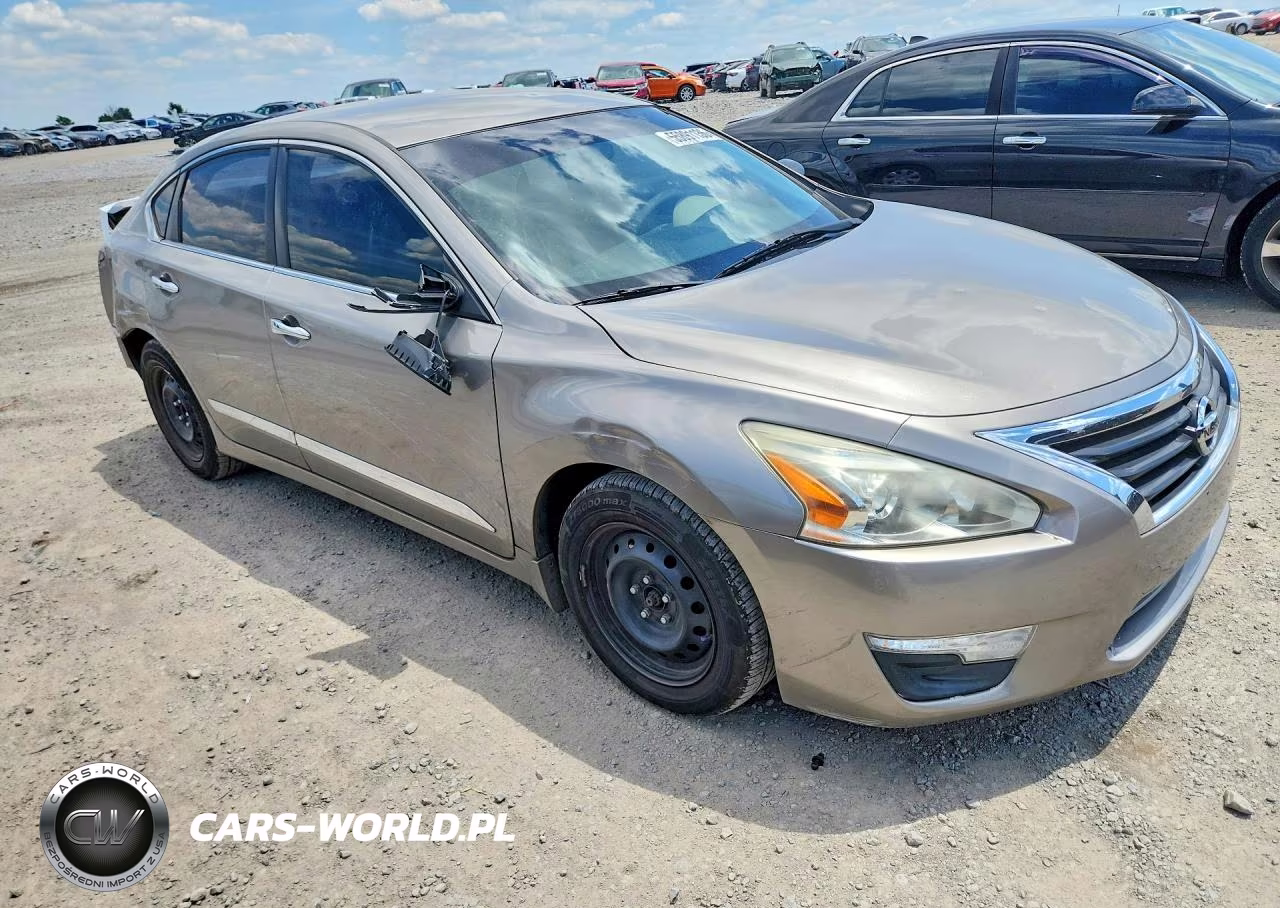 2015 Nissan Altima 2.5 S VIN:1N4AL3AP6FC105048 - 4