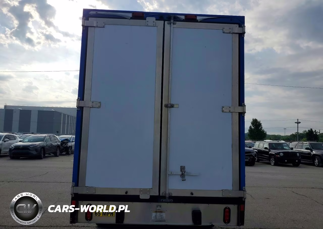 2022 Ford Transit Refrigerated Box Truck VIN:1FDBW5Z82NKA39760 - 6