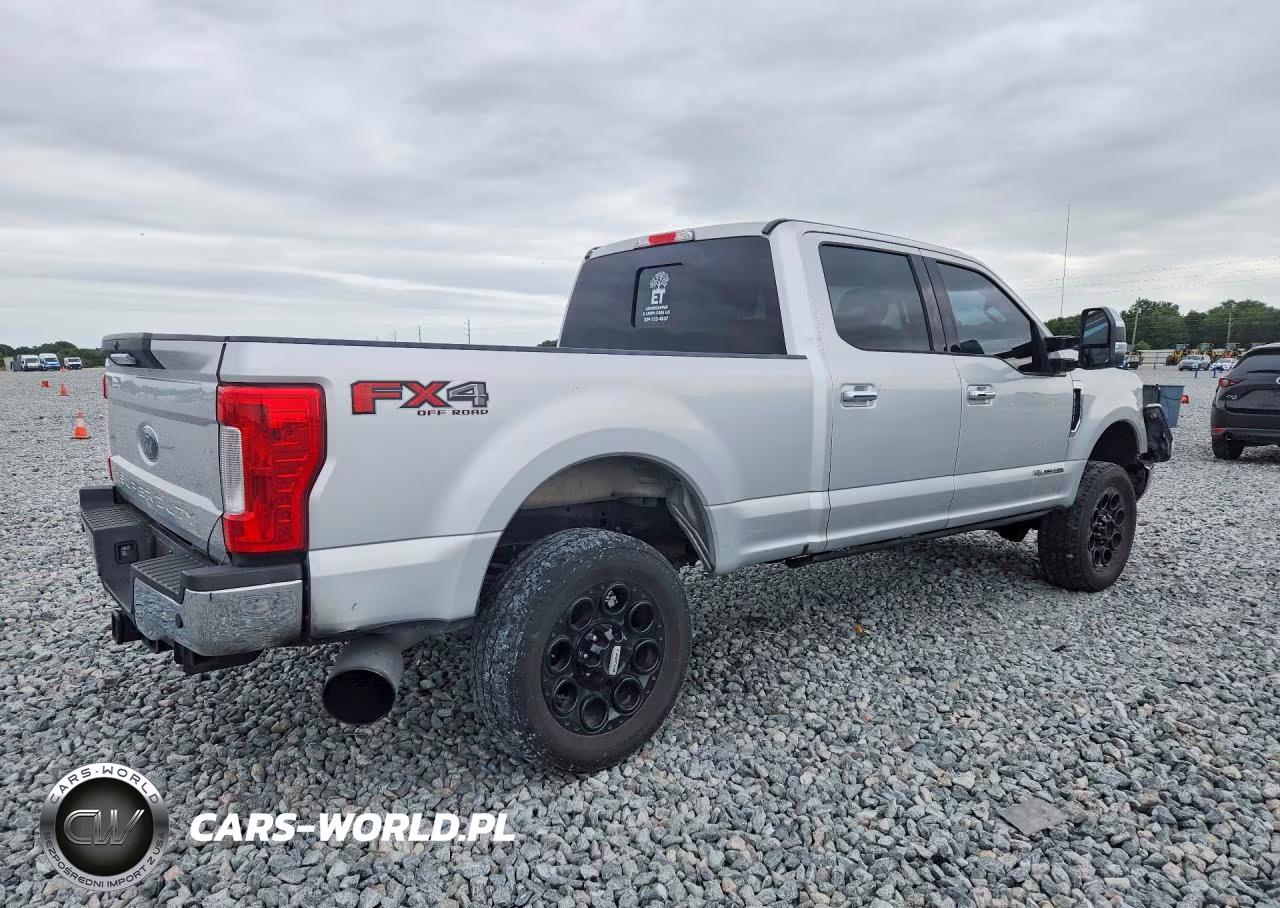 2017 Ford F250 Super Duty VIN:1FT7W2BT8HEF07405 - 3