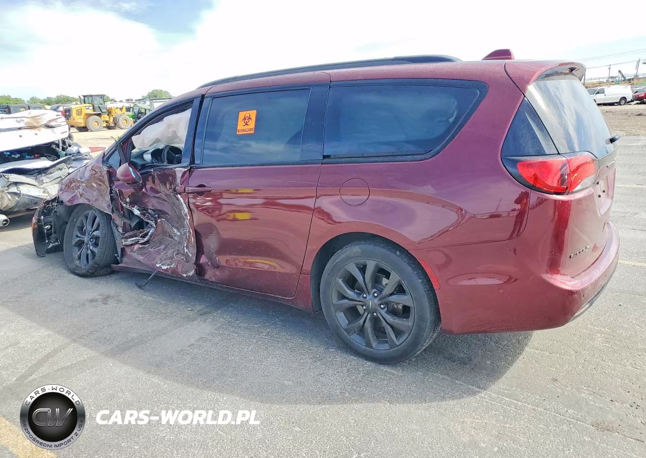 2019 Chrysler Pacifica Touring L Plus VIN:2C4RC1EGXKR507992 - 2