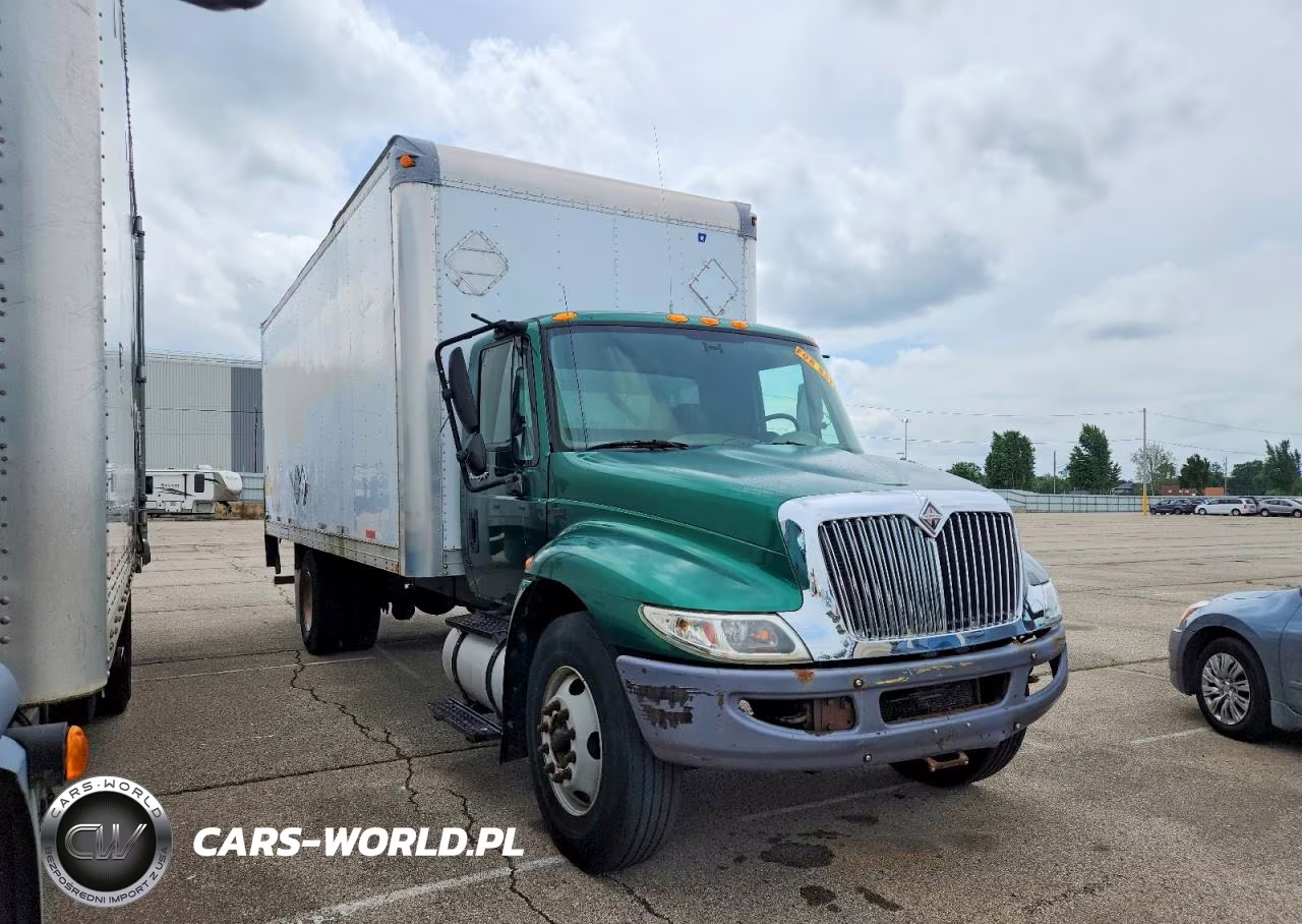 2009 International 4300 Box Truck