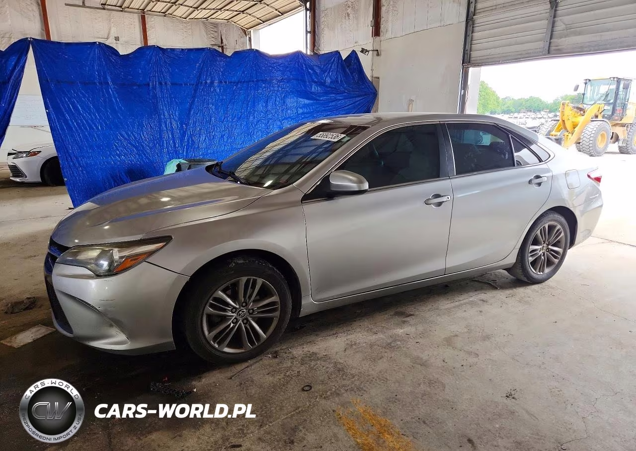 2015 Toyota Camry Se – zdjęcie 1 z 12