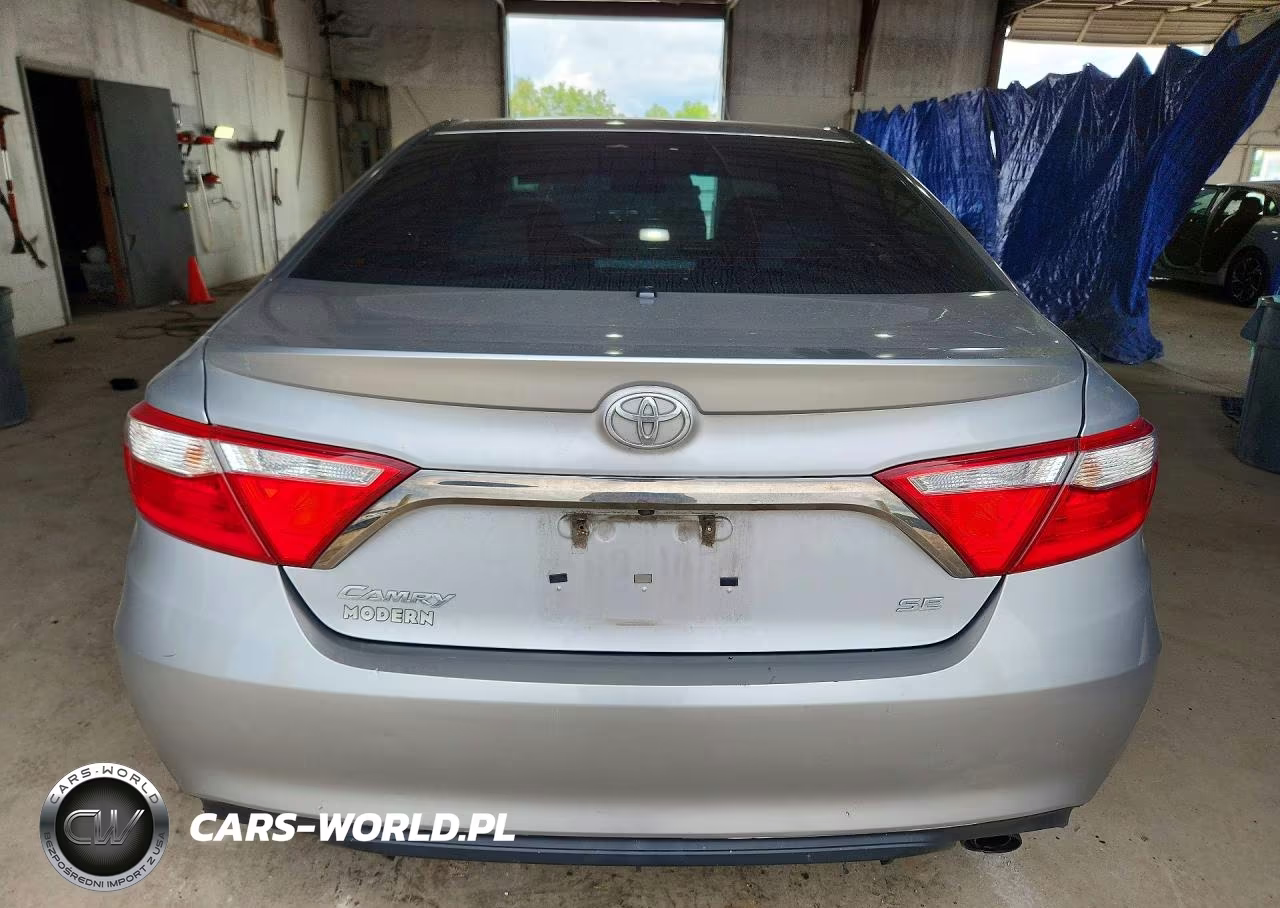 2015 Toyota Camry Se VIN:4T1BF1FK1FU960141 - 6