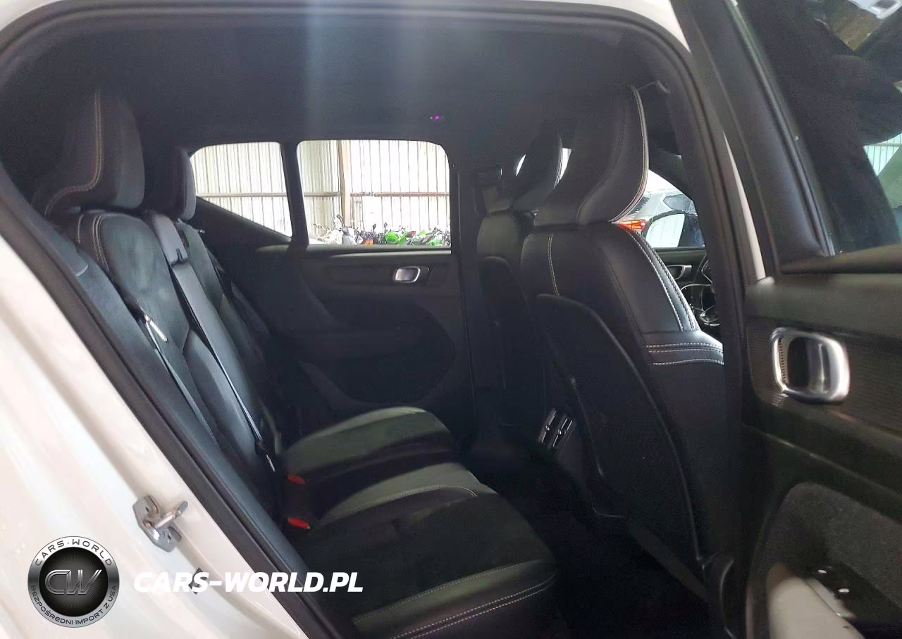 2019 Volvo Xc40 T5 R-Design VIN:YV4162UM7K2107000 - 10