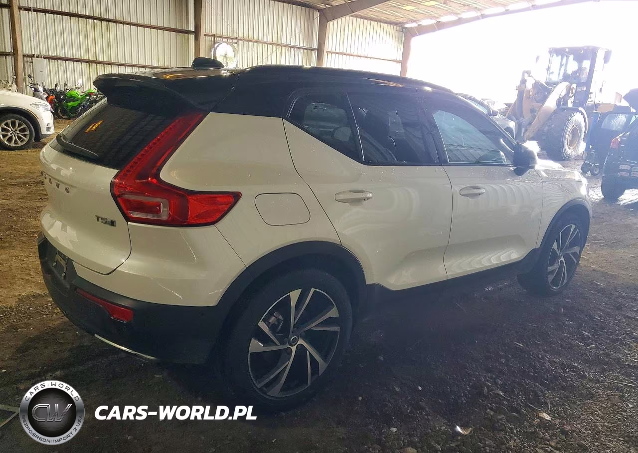 2019 Volvo Xc40 T5 R-Design VIN:YV4162UM7K2107000 - 3