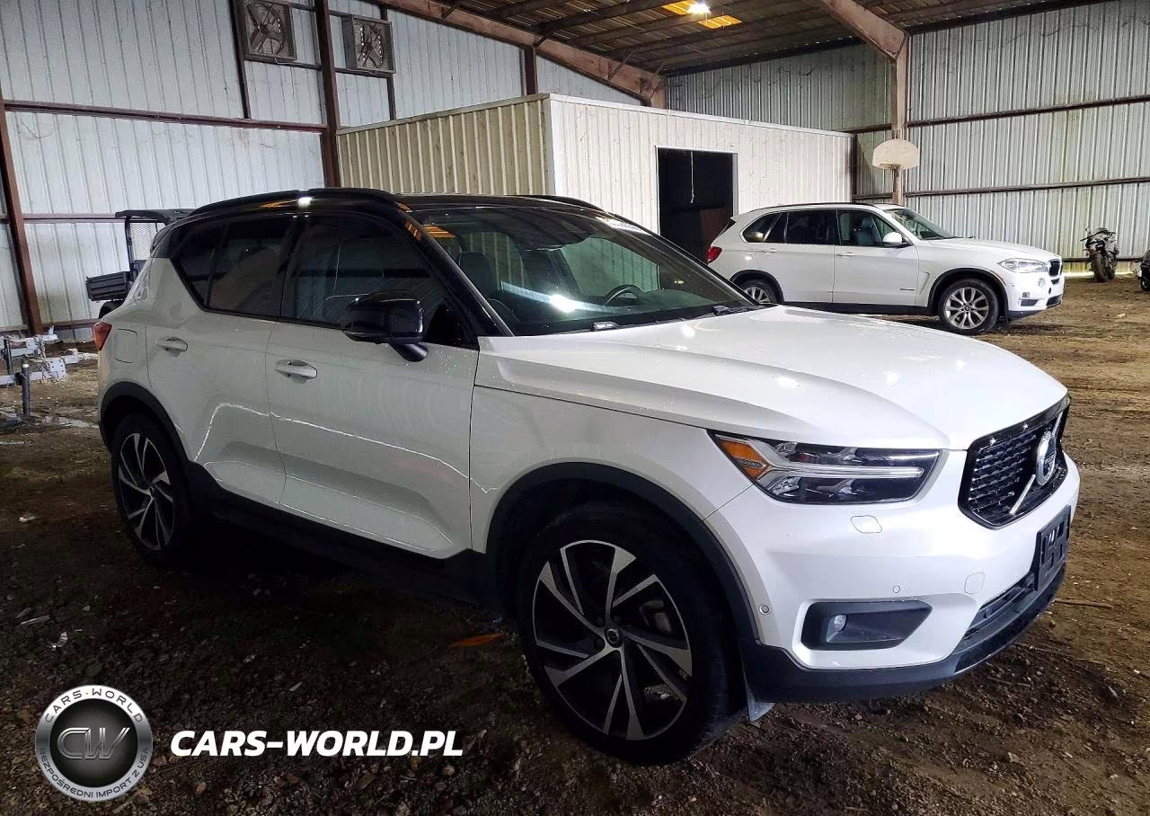 2019 Volvo Xc40 T5 R-Design VIN:YV4162UM7K2107000 - 4
