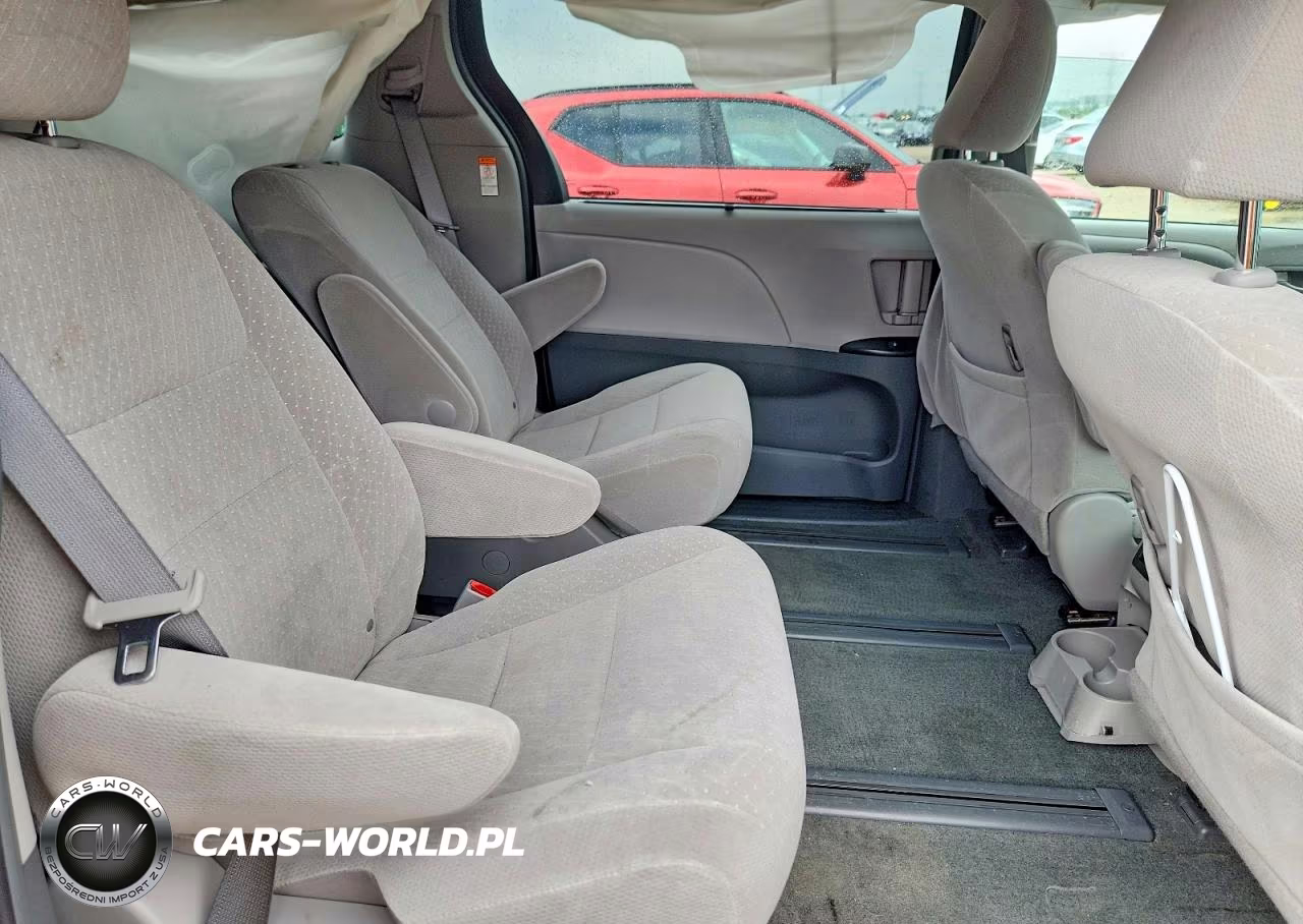 2017 Toyota Sienna Le VIN:5TDJZ3DC5HS183808 - 11