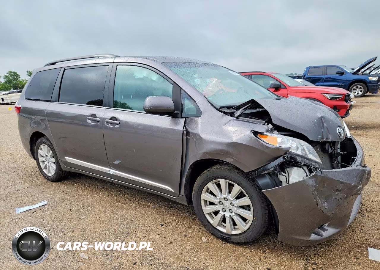 2017 Toyota Sienna Le VIN:5TDJZ3DC5HS183808 - 4
