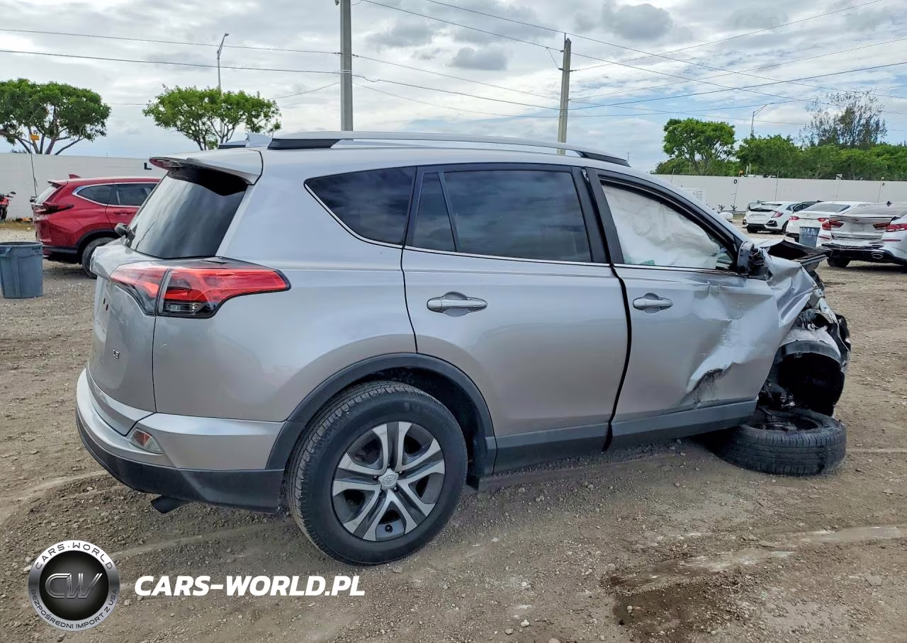 2017 Toyota Rav4 Le VIN:2T3ZFREV4HW315681 - 3