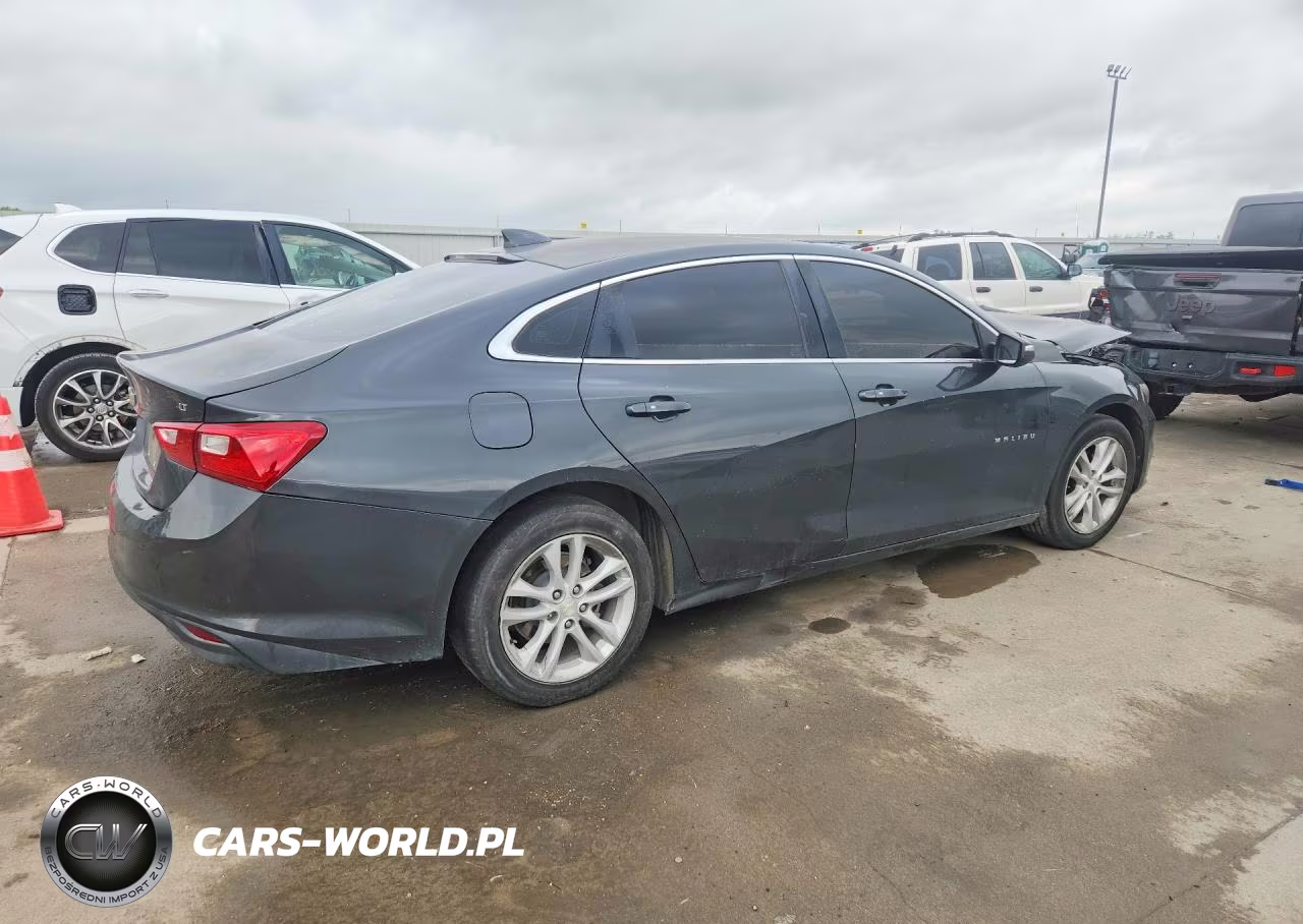 2018 Chevrolet Malibu Lt VIN:1G1ZD5ST4JF152774 - 3