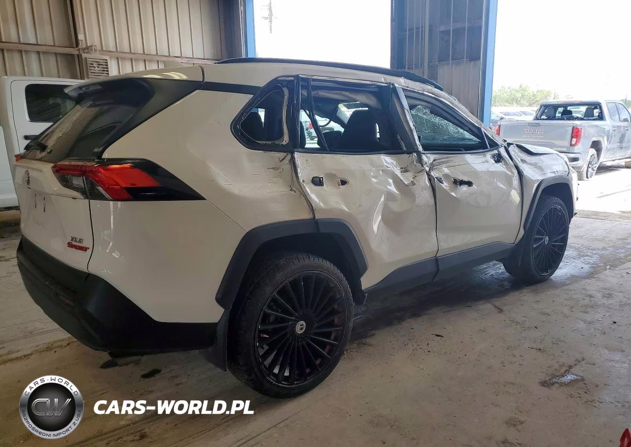 2024 Toyota Rav4 Xle VIN:2T3W1RFVXRW320823 - 3