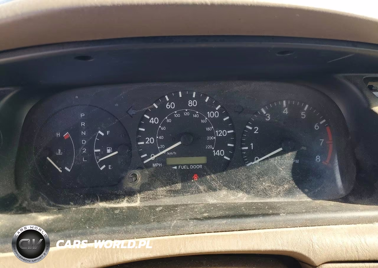 2000 Toyota Camry Le VIN:JT2BG22K8Y0478749 - 9