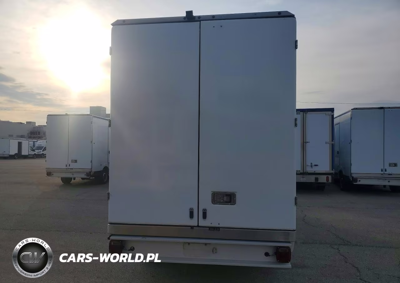 2020 Ford Transit Delivery Truck VIN:1FDBW5Z88LKB52478 - 6