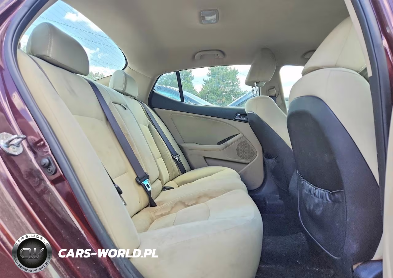 2012 Kia Optima Lx VIN:5XXGM4A72CG055929 - 10