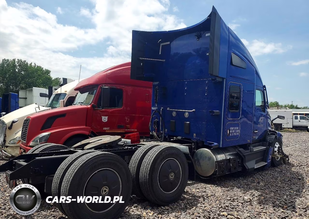 2026 Kenworth T680 Semi Truck VIN:1XKYD49X7TJ208491 - 4