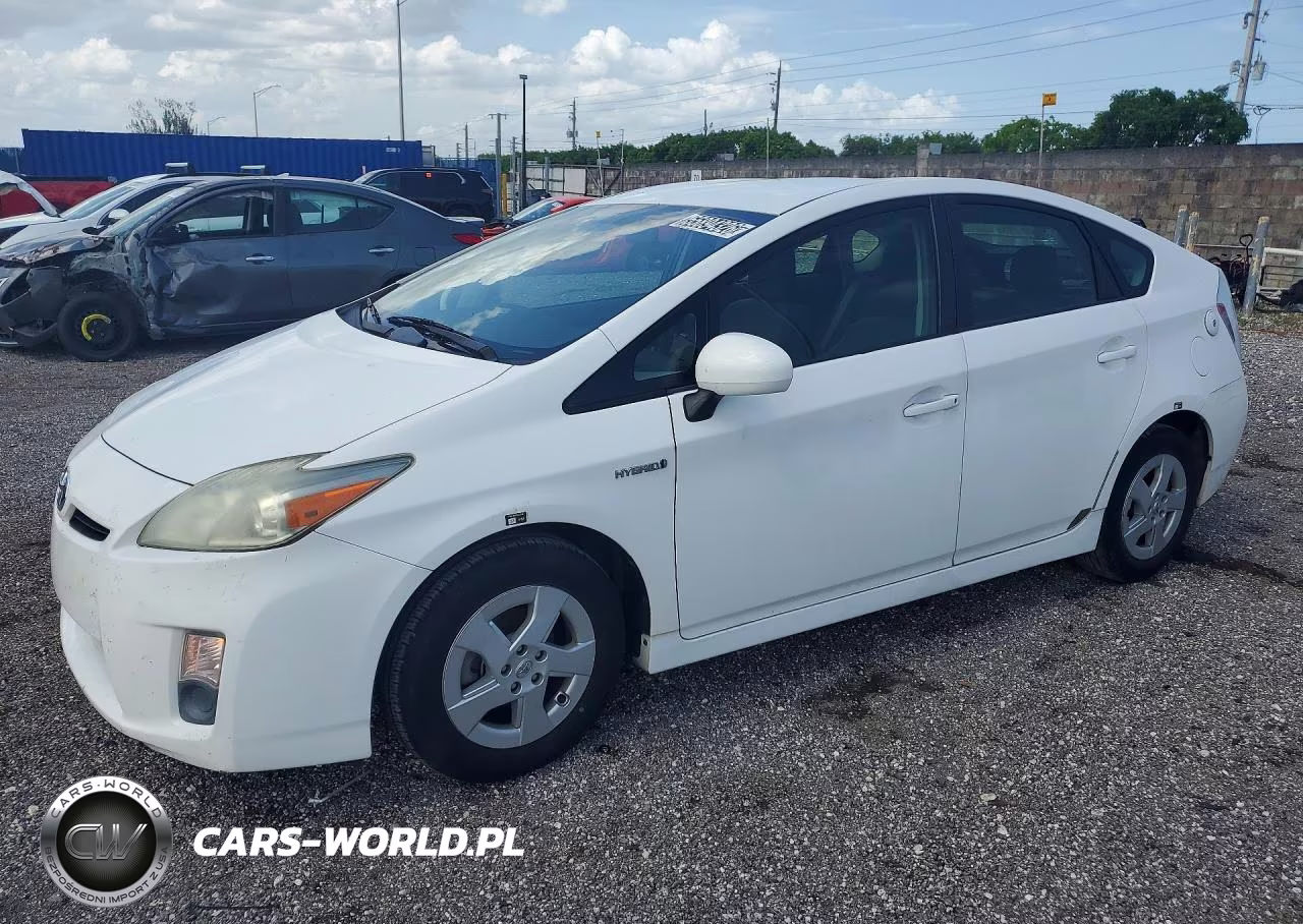 2011 Toyota Prius Two