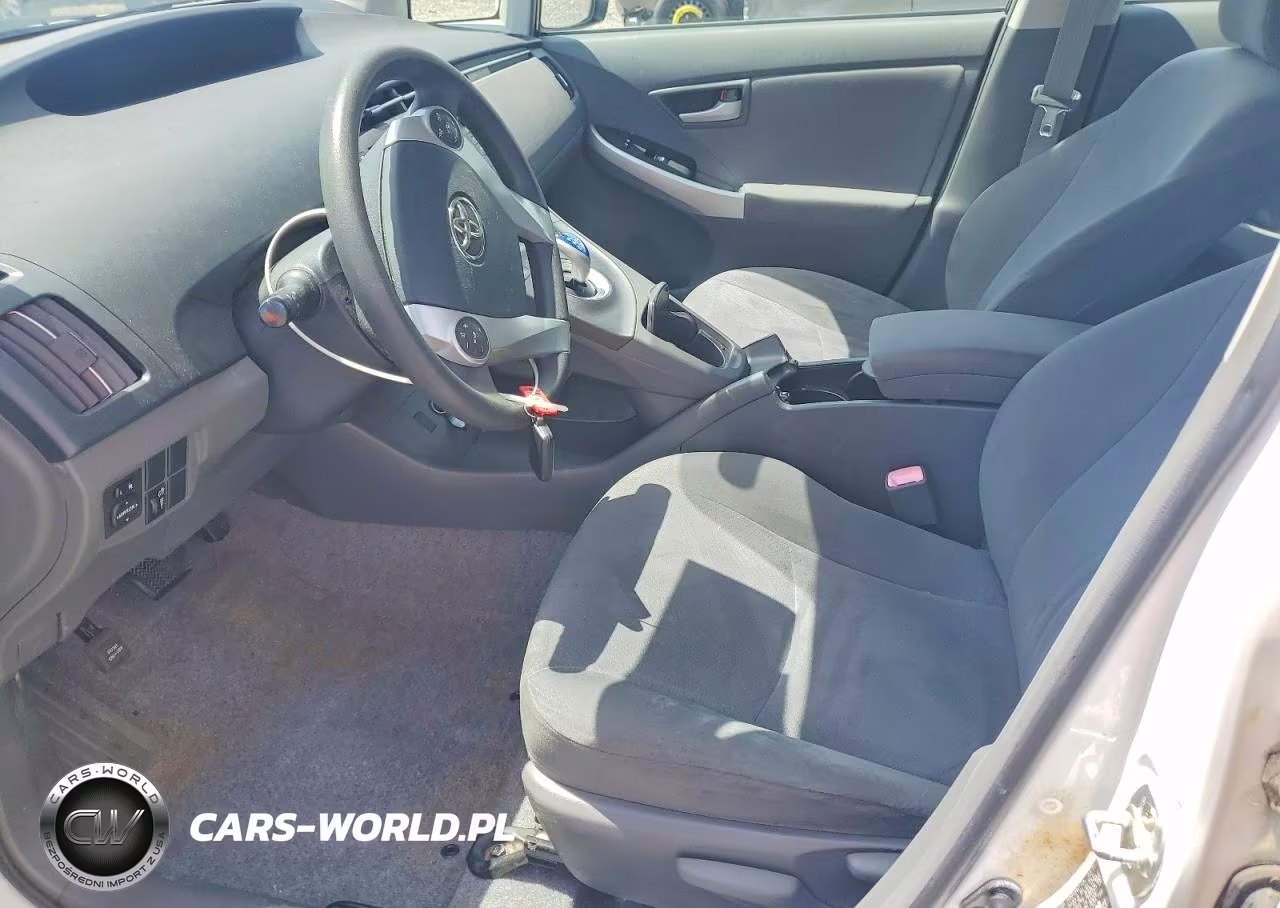 2011 Toyota Prius Two VIN:JTDKN3DU6B5269148 - 7