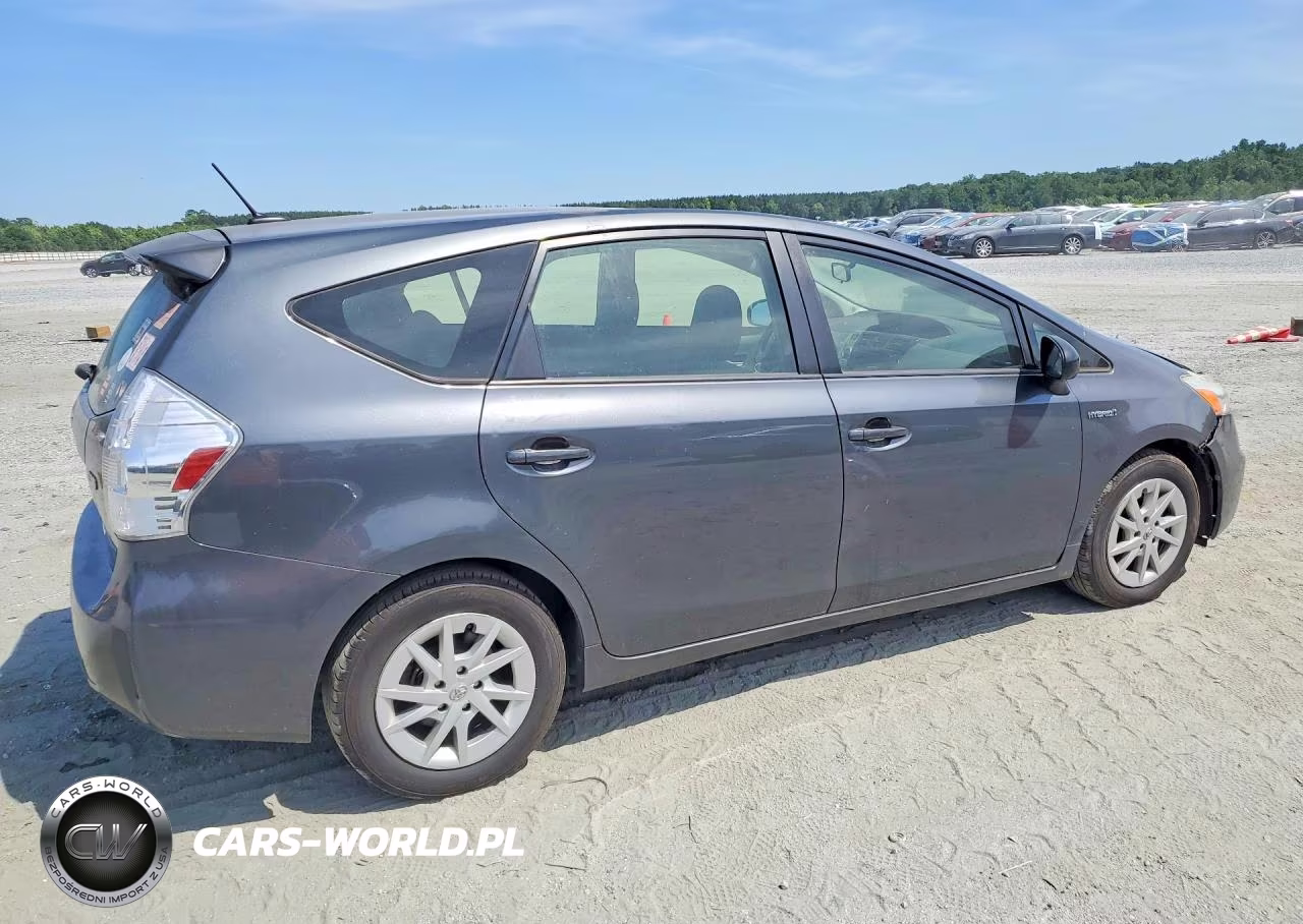 2013 Toyota Prius V Three VIN:JTDZN3EU0D3269108 - 3