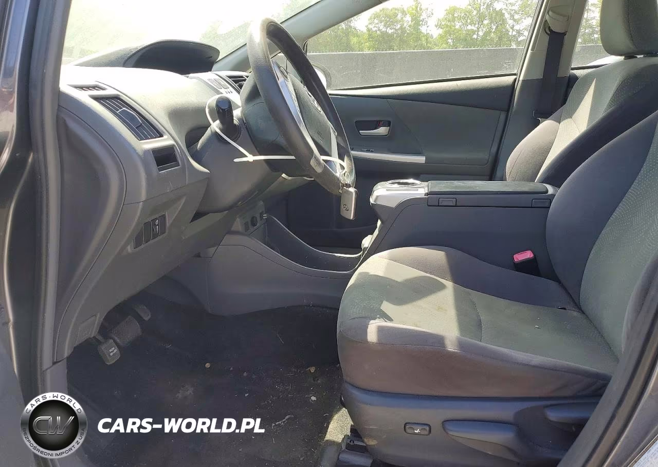 2013 Toyota Prius V Three VIN:JTDZN3EU0D3269108 - 7