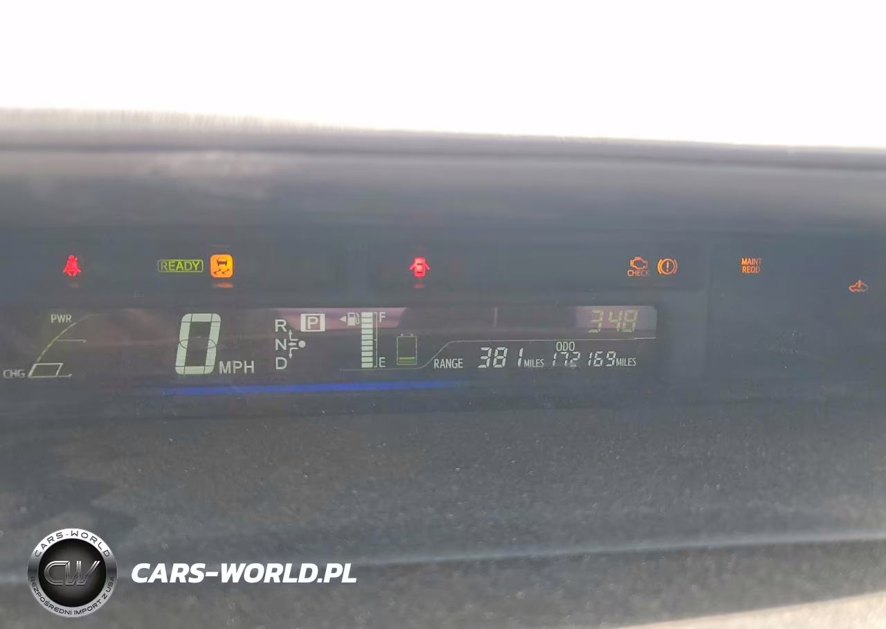 2013 Toyota Prius V Three VIN:JTDZN3EU0D3269108 - 9