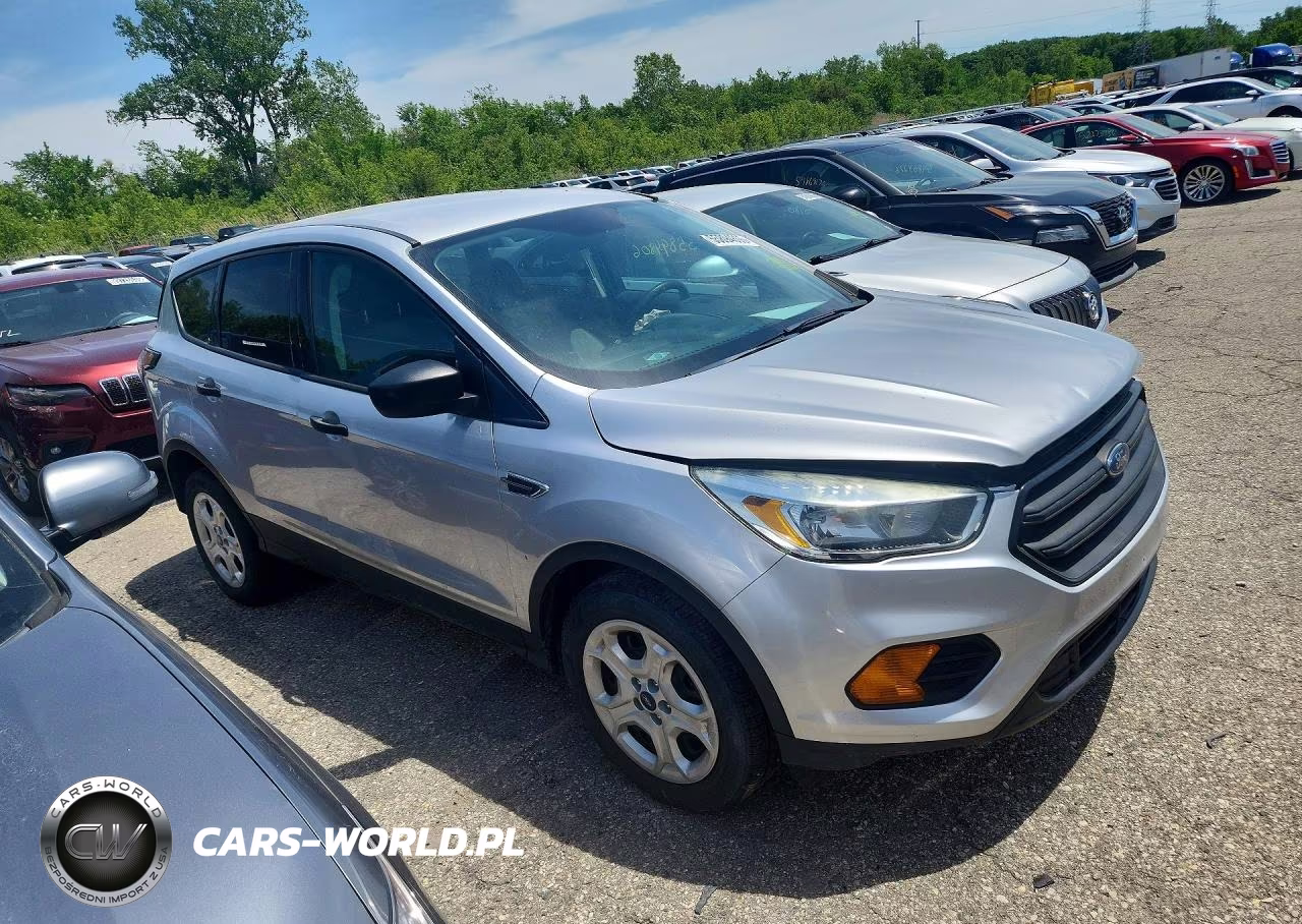 2017 Ford Escape S VIN:1FMCU0F7XHUD54498 - 4