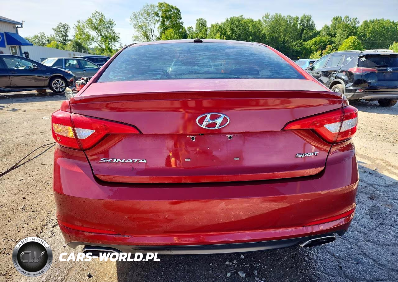 2015 Hyundai Sonata Sport VIN:5NPE34AF1FH180642 - 6