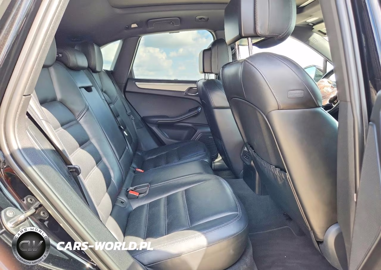 2015 Porsche Macan S VIN:WP1AB2A55FLB42922 - 10