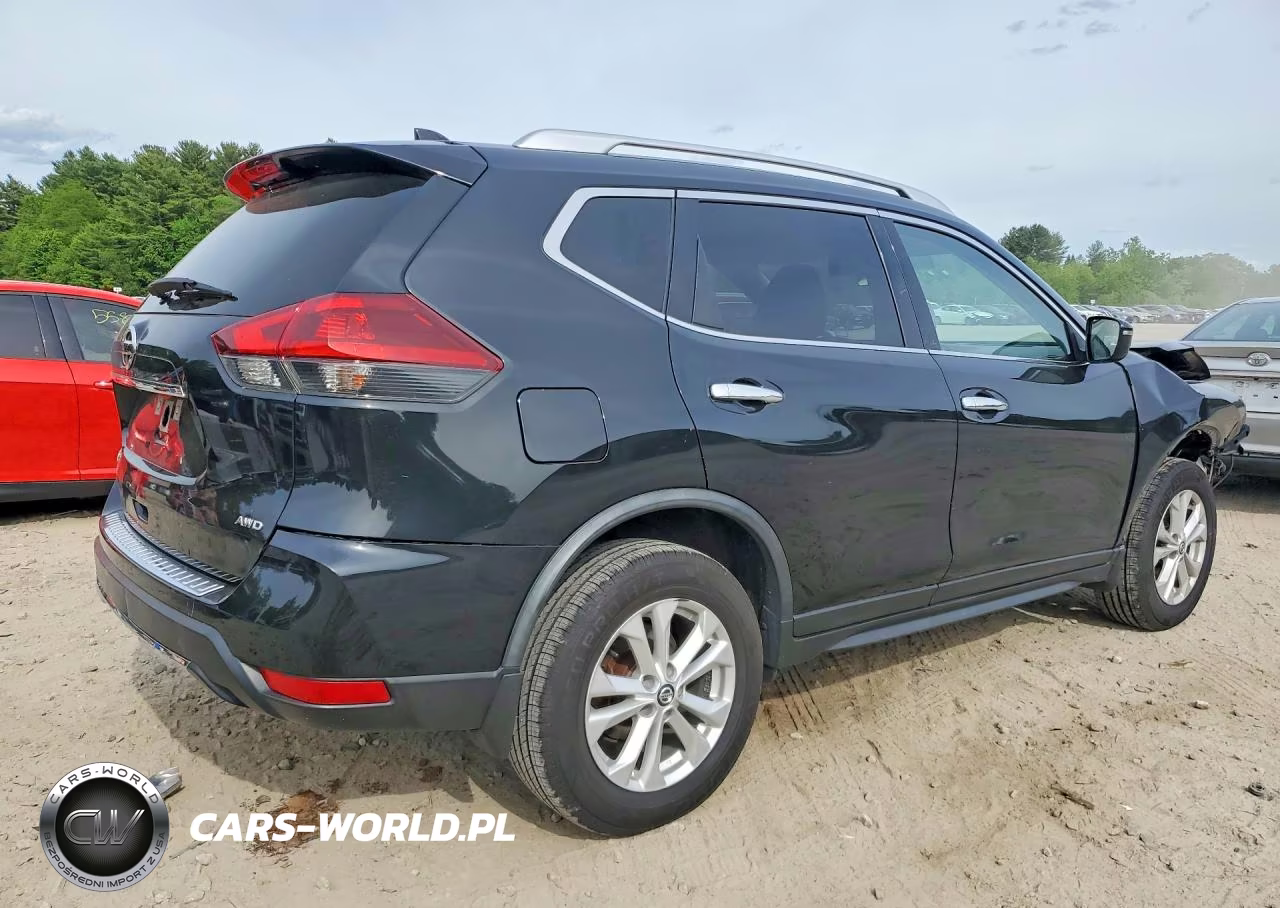 2018 Nissan Rogue S VIN:JN8AT2MV2JW320761 - 3