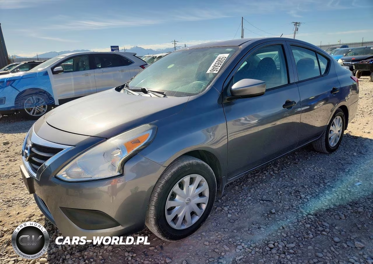 2018 Nissan Versa S Plus