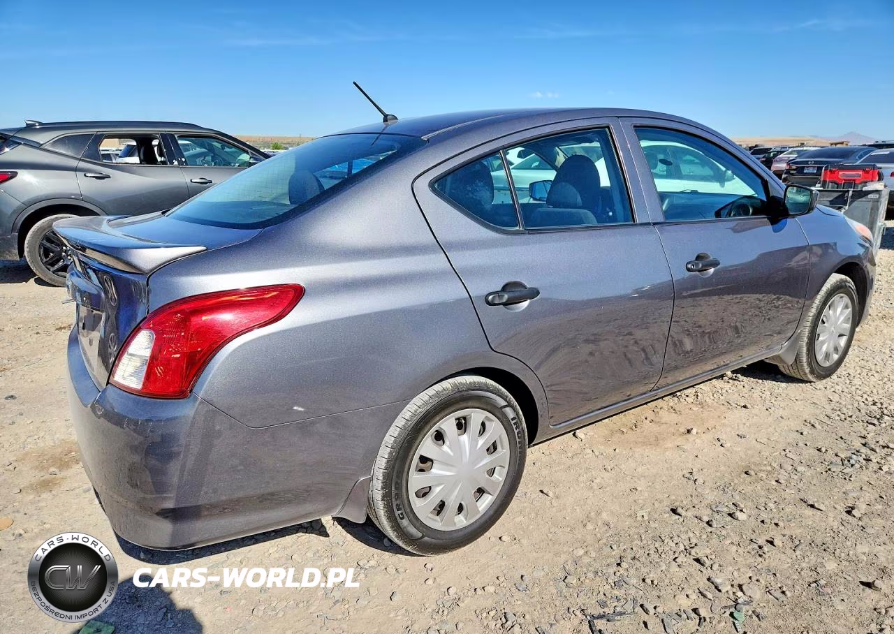2018 Nissan Versa S Plus VIN:3N1CN7AP2JL854367 - 3