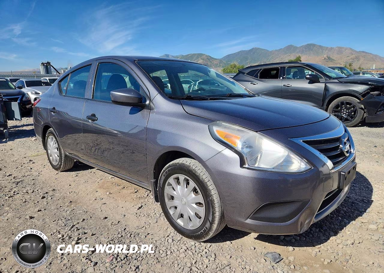 2018 Nissan Versa S Plus VIN:3N1CN7AP2JL854367 - 4