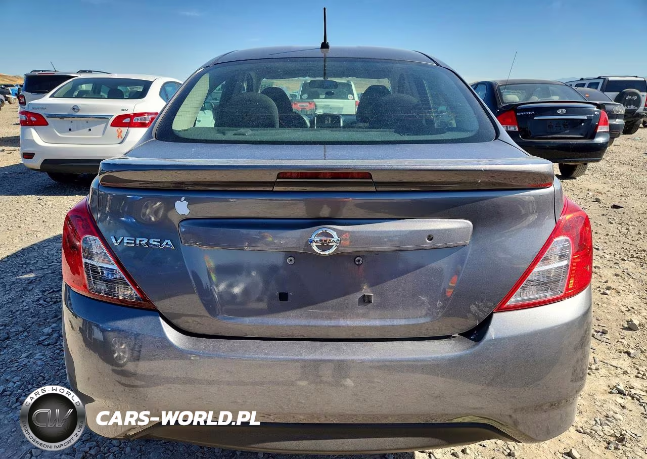 2018 Nissan Versa S Plus VIN:3N1CN7AP2JL854367 - 6
