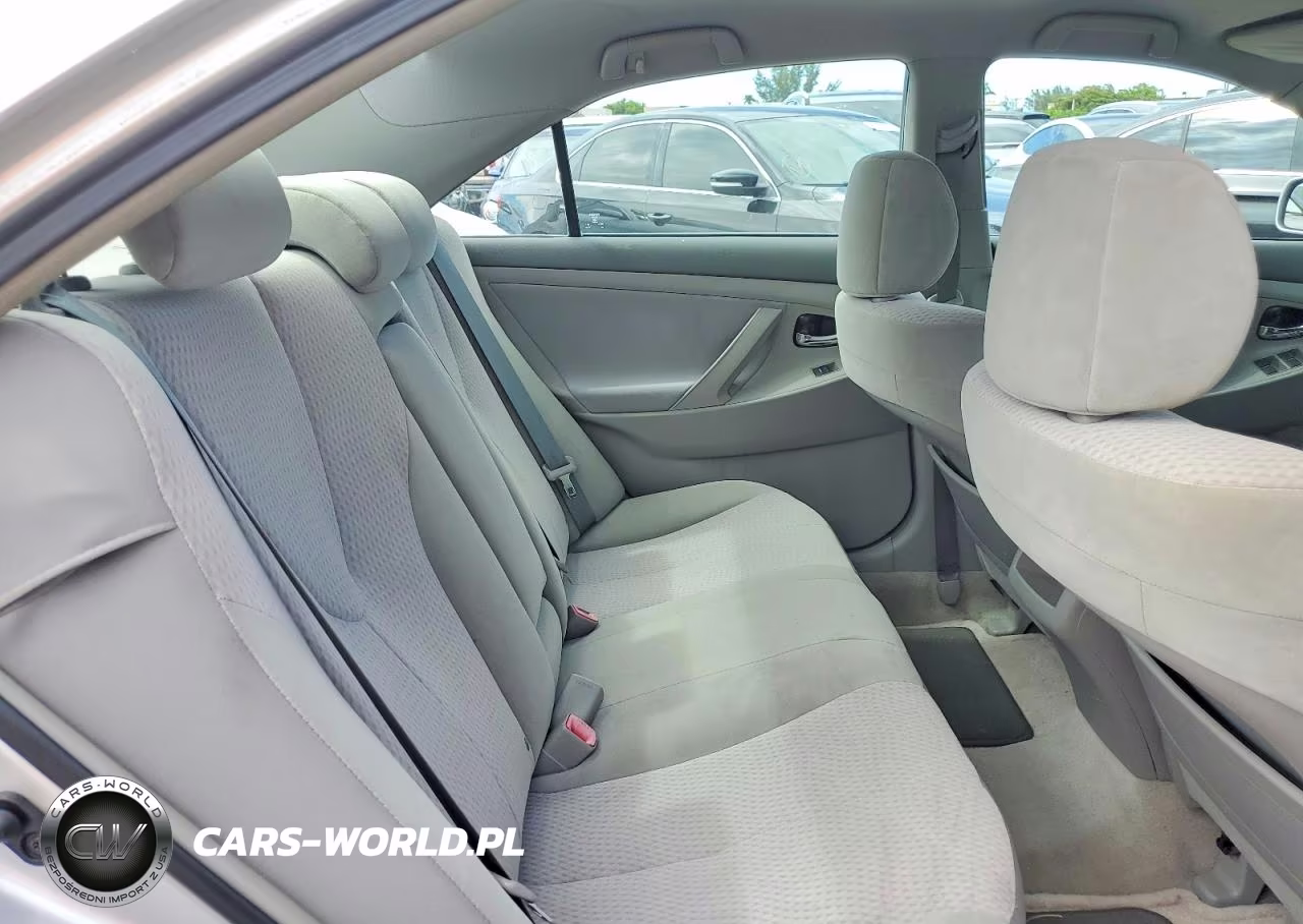 2010 Toyota Camry Le VIN:4T1BF3EK8AU092550 - 10
