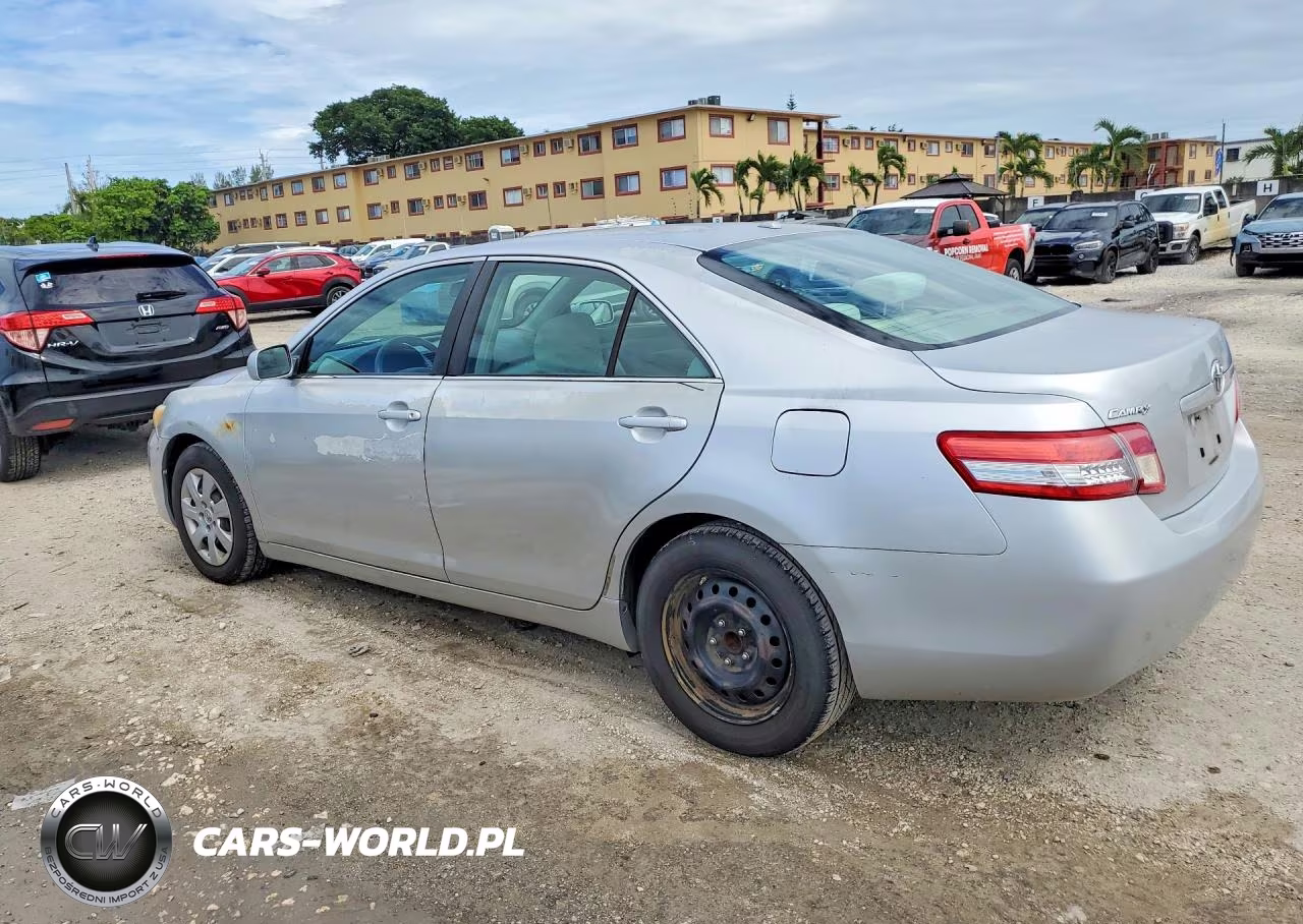 2010 Toyota Camry Le VIN:4T1BF3EK8AU092550 - 2