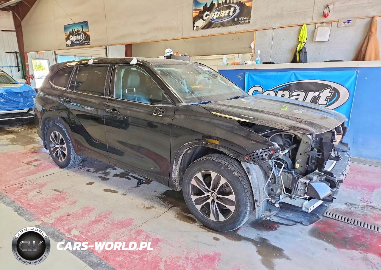 2022 Toyota Highlander Xle VIN:5TDGZRBH2NS573935 - 4