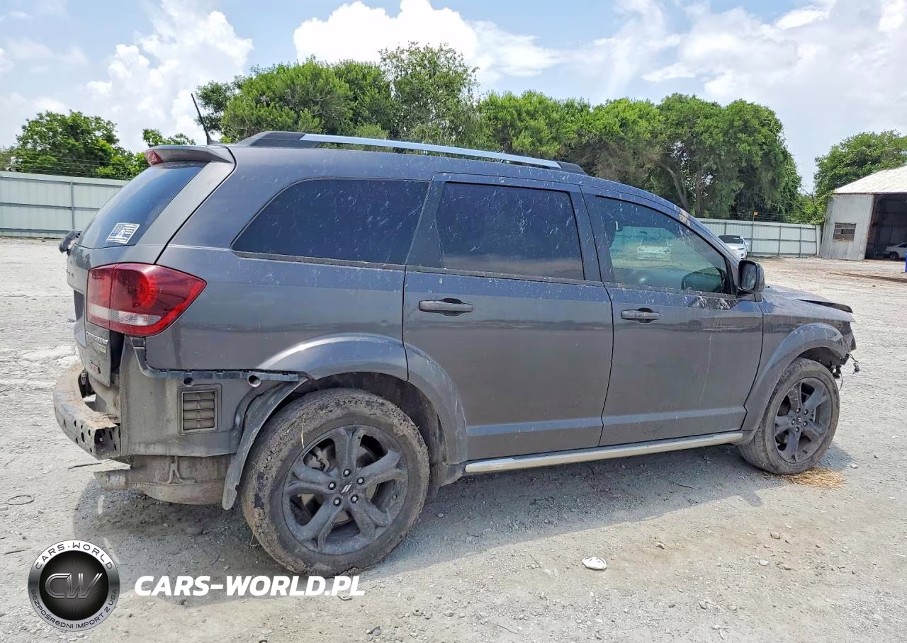 2019 Dodge Journey Crossroad VIN:3C4PDCGG9KT693633 - 3