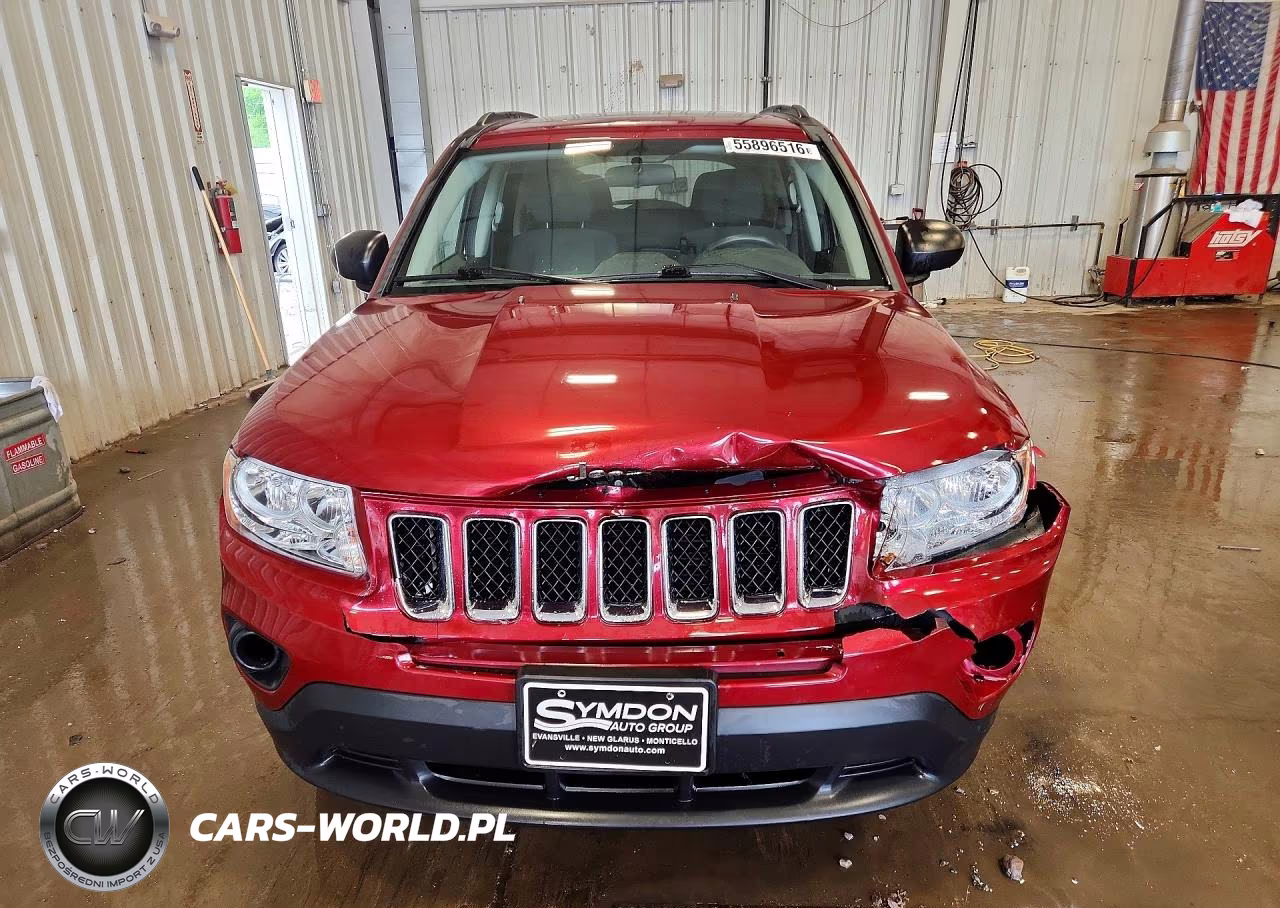 2012 Jeep Compass Latitude VIN:1C4NJDEB7CD524747 - 5