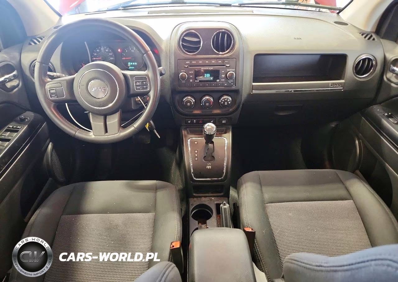 2012 Jeep Compass Latitude VIN:1C4NJDEB7CD524747 - 8