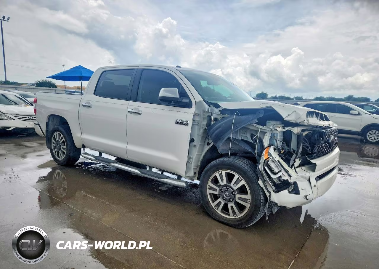 2018 Toyota Tundra Platinum VIN:5TFAW5F14JX718238 - 4