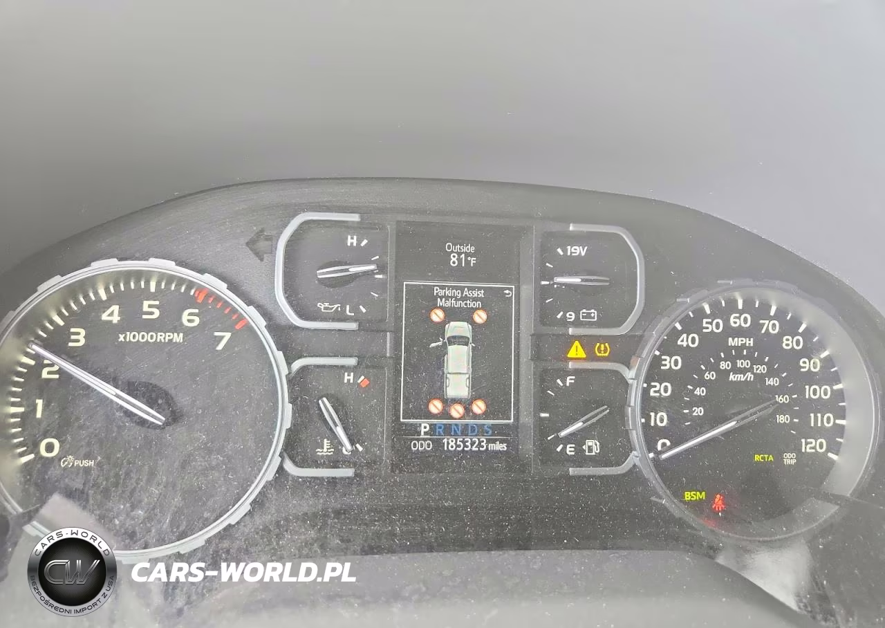 2018 Toyota Tundra Platinum VIN:5TFAW5F14JX718238 - 9