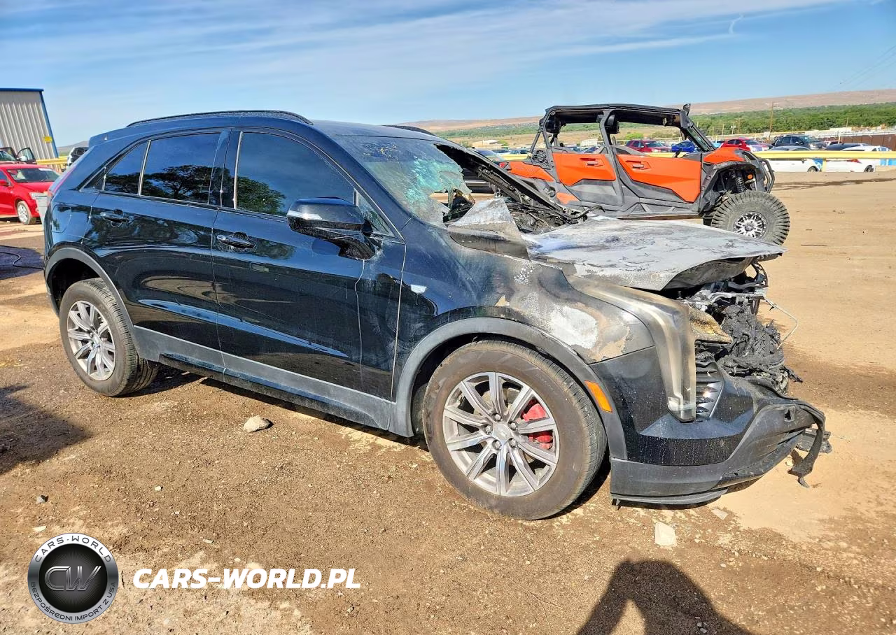 2021 Cadillac Xt4 Sport VIN:1GYFZFR42MF064028 - 4