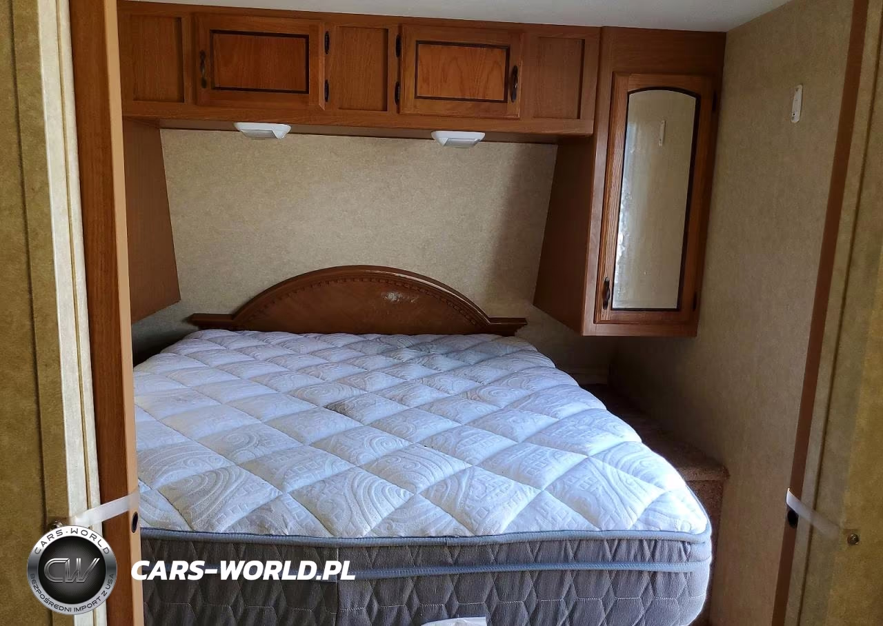 2010 Dutchmen Denali Camper VIN:47CTD1N27AP624810 - 5