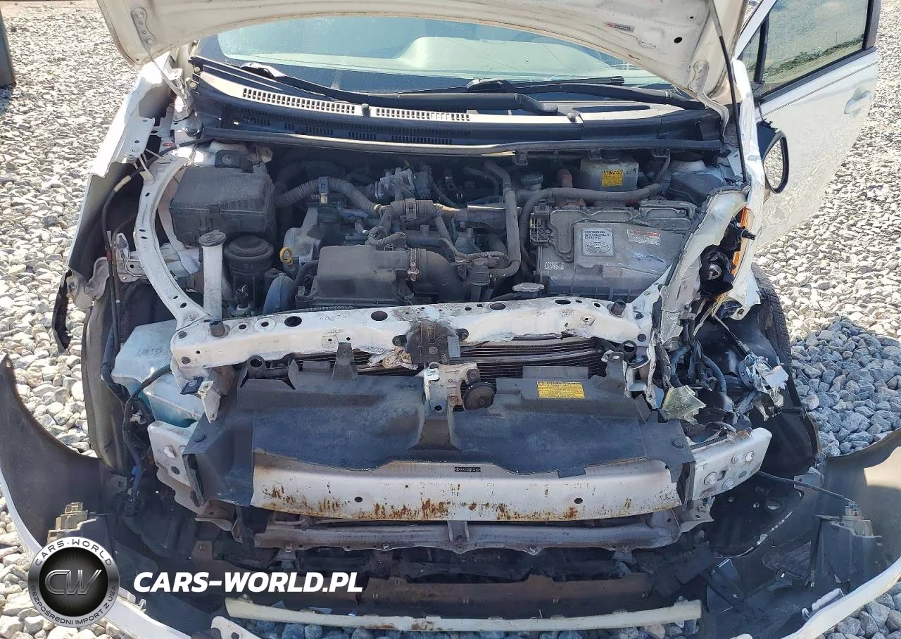 2013 Toyota Prius C One VIN:JTDKDTB3XD1531826 - 11